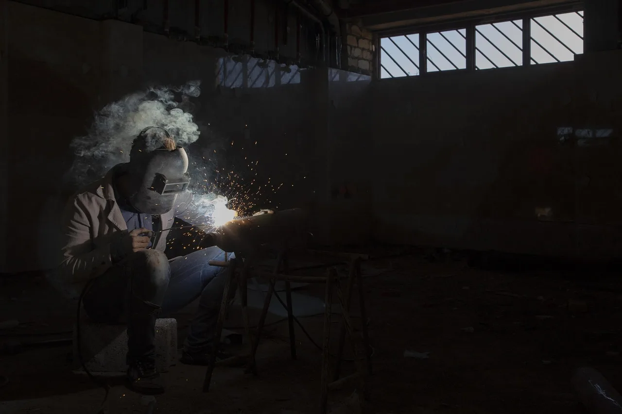 job, welding, people, life, lifestyle, iran, qom, qom province, work, labor, person, mask, man, canon photography, persian, photojournalism, iranian, street photography, success, asia, business, mostafa meraji, social documentary, job, welding, welding, welding, welding, success, success, success, success, success, Iran, Qom Province, Qom. Resumes and cover letters skills: first principles